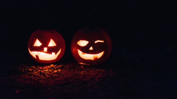 Fall Bucket List - Carve Pumpkins