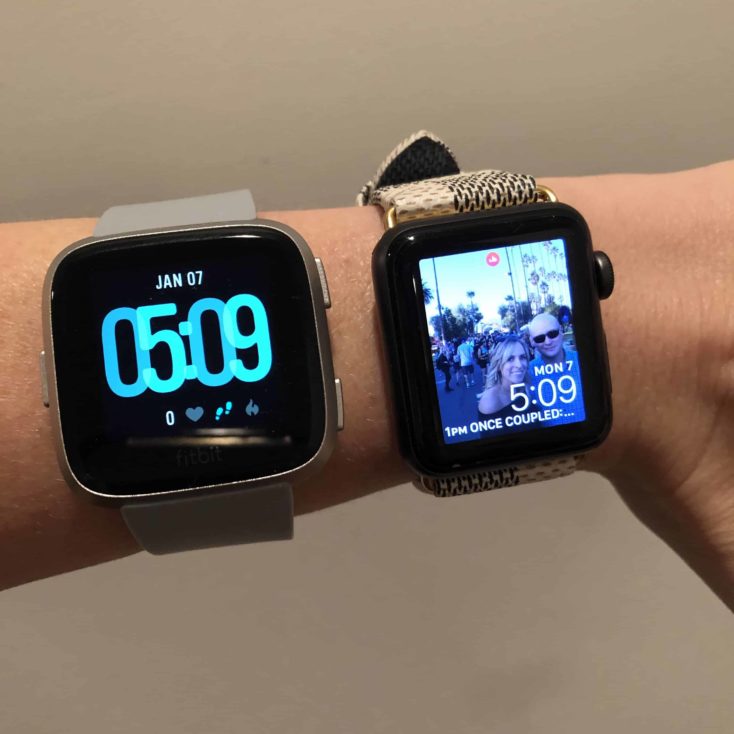 fitbit versa watch vs apple watch