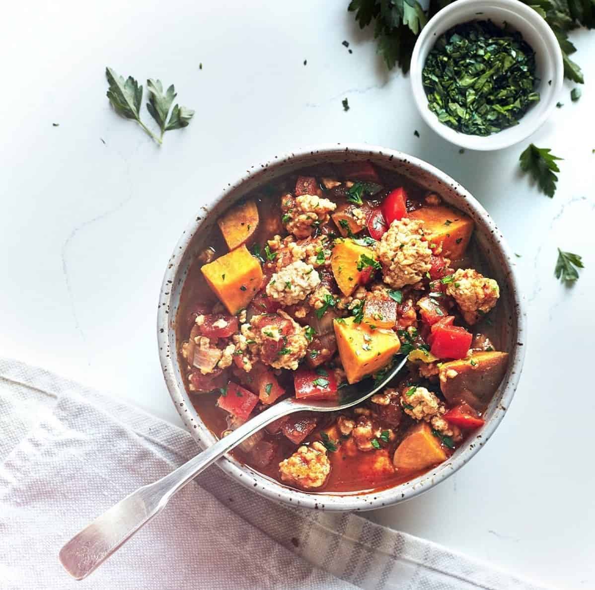 Bowl of Quinoa and Veggies for Barre Blend's Nutrition Plan