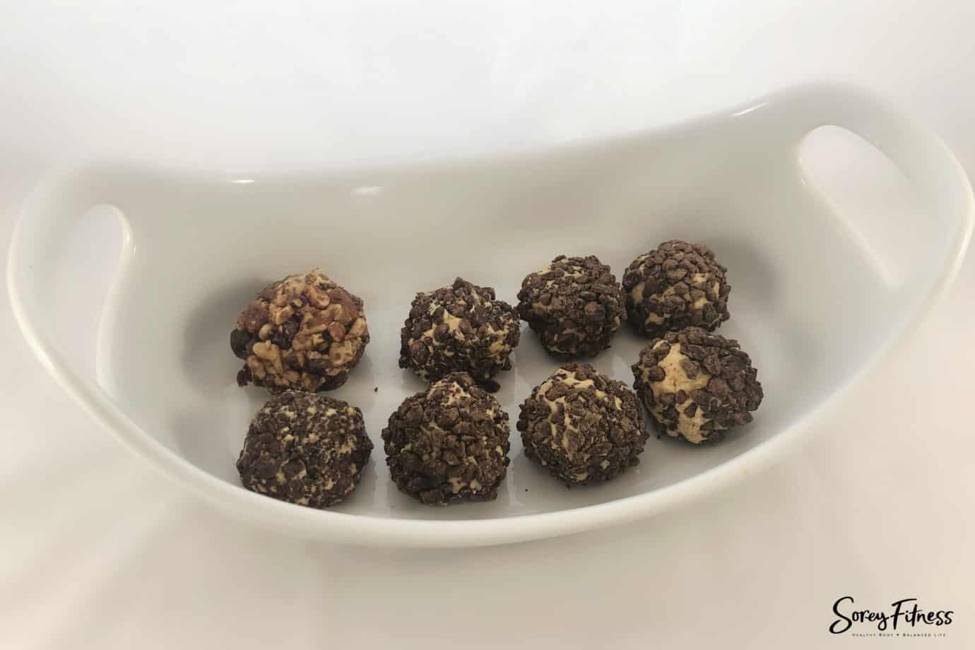 Keto Peanut Butter Cream Cheese Balls Fat Bombs [Low Carb]