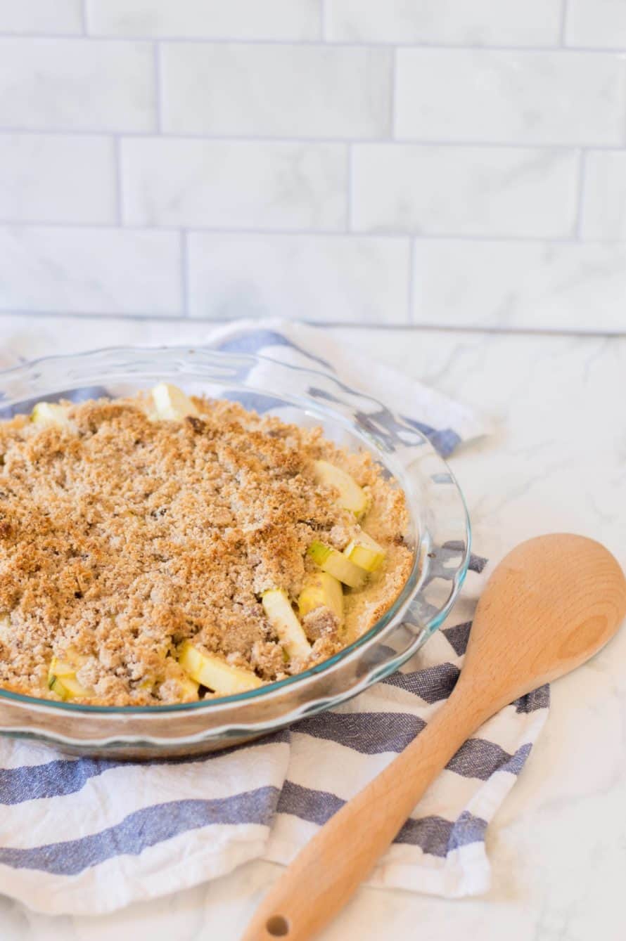 keto apple pie crumble in a glass pan