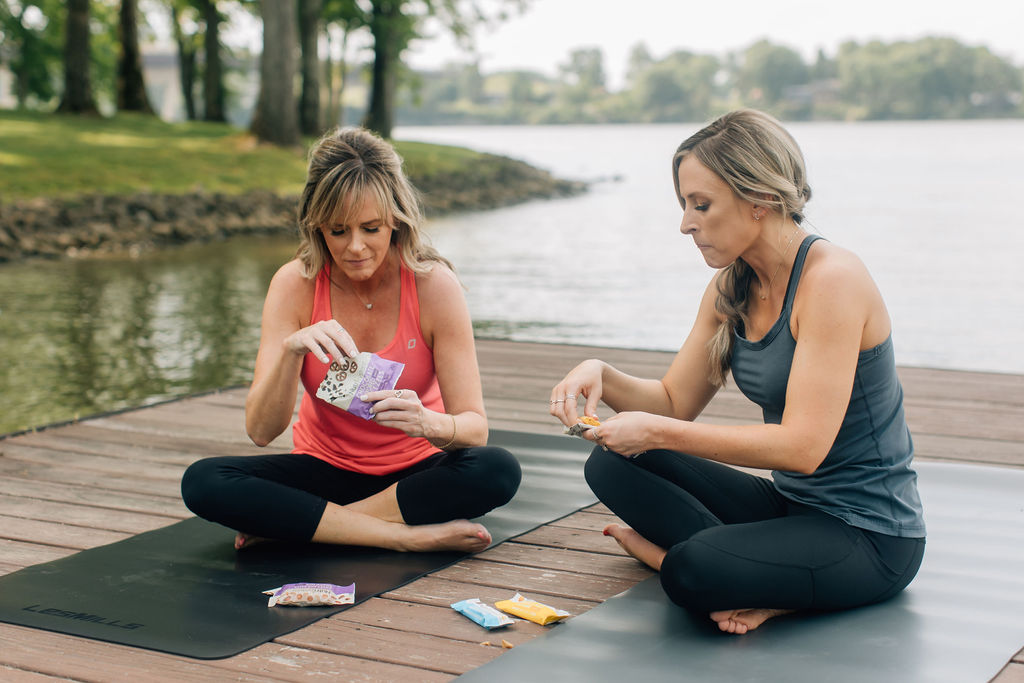 Kim and Kalee enjoying a Nutrisystem plan snack