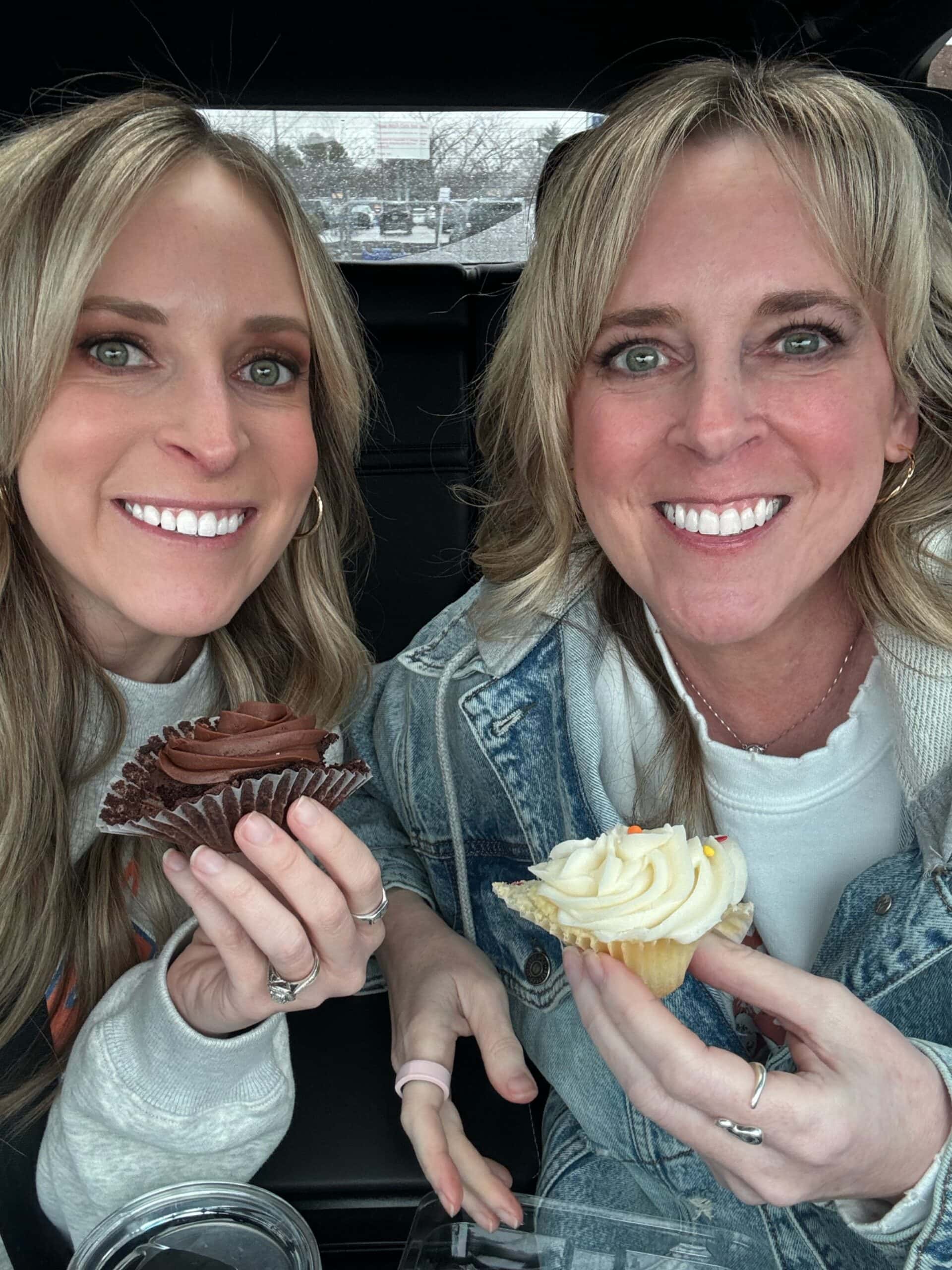 kim and kalee cupcake picture