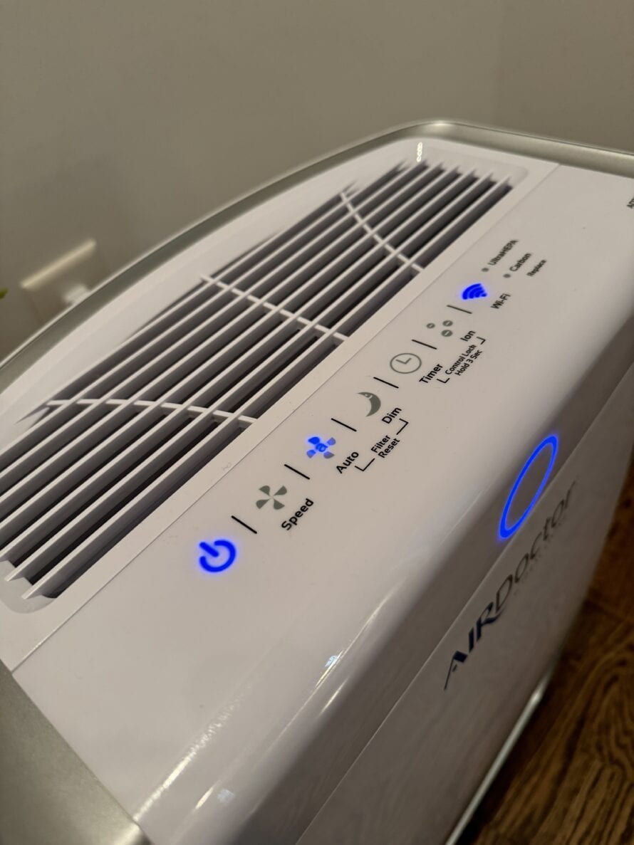 top of the airdoctor 3500i with all of the settings