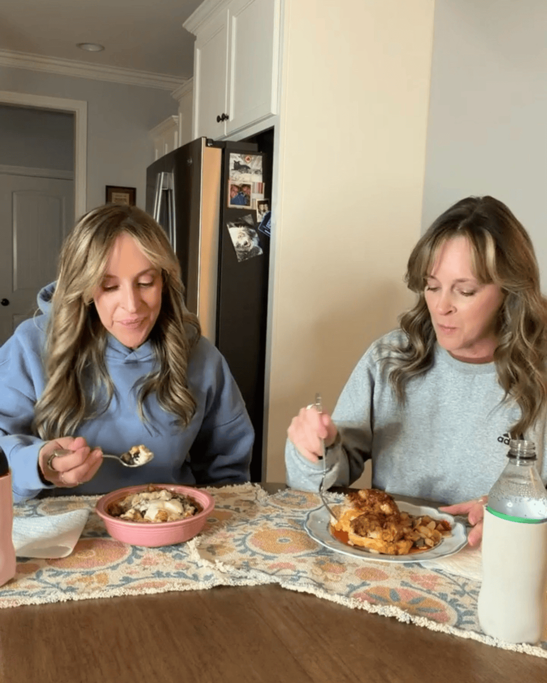 kim and kalee eating dinner together